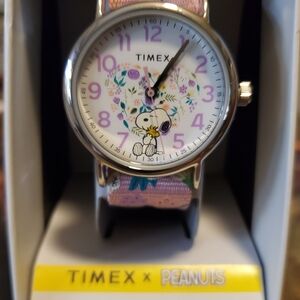 Timex® Peanuts- Snoopy & Woodstock, Floral Watch, TW2V77800JT, NEW IN BOX!!